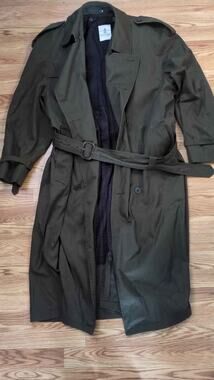 Vintage Austin Reed Men's Trench Coat with Removable Liner - Olive Green (42R)